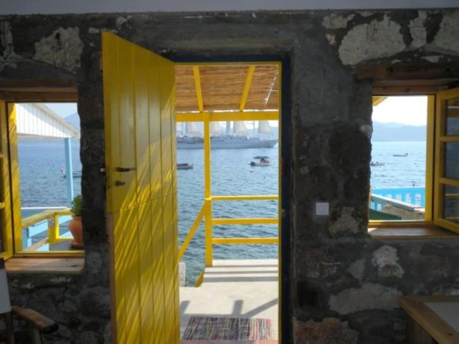 The Yellow Boat House Klima  Екстер'єр фото
