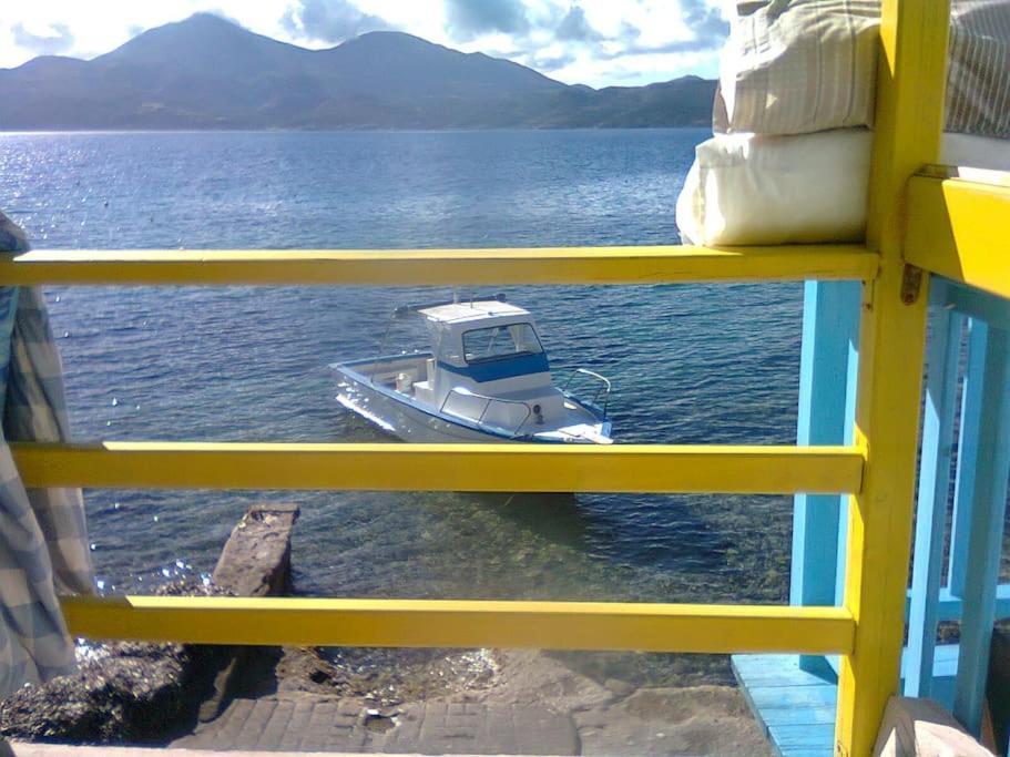 The Yellow Boat House Klima  Екстер'єр фото
